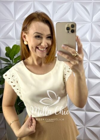 Blusa Crepe Acetinado Manga Muscle Com Bordado Amélia - Areia - Milla Chic