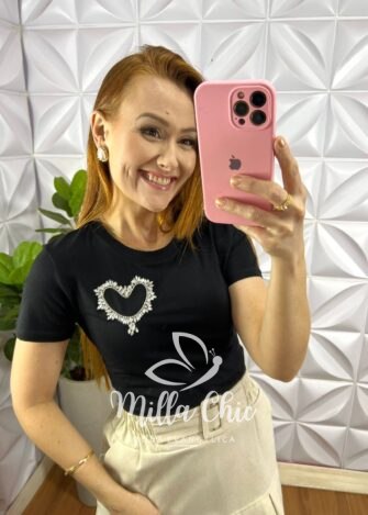 Blusa Malha De Algodão Com Coração De Strass Love - Preto - Milla Chic
