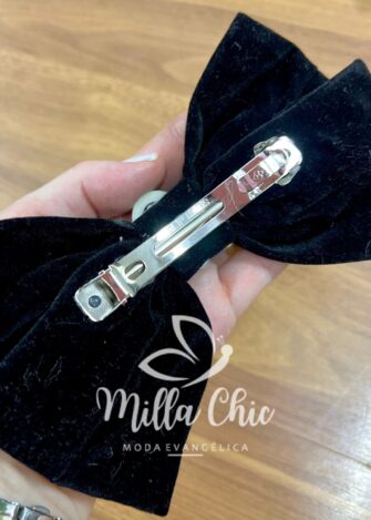 Laço Grande De Veludo Com Broche Karen - Preto Detalhe Preto - Milla Chic