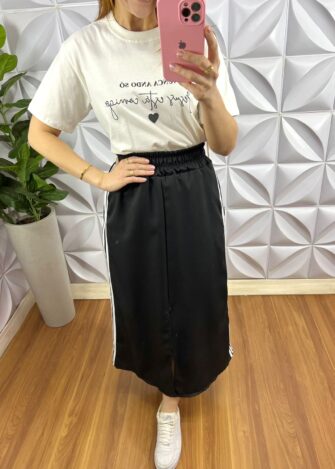 Saia Crepe Alfaiataria Longo Com Fenda Frontal Adele - Preta - Milla Chic