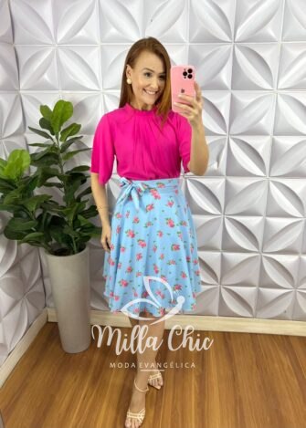Saia Envelope Crepinho Forrada Caimento Godê Lara - Azul Com Rosa - Milla Chic