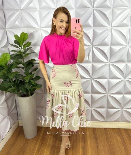 Saia Linho Bordada Três Marias Mídi Giulia - Areia Com Rosa - Milla Chic
