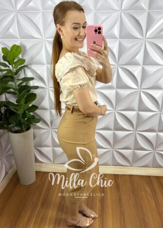 Saia Sarja Com Elastano Mídi Fenda Lateral Nice - Nude - Milla Chic