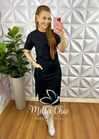 Vestido Moletinho Mídi Com Bolsos Nas Laterais Lívia - Preto - Milla Chic