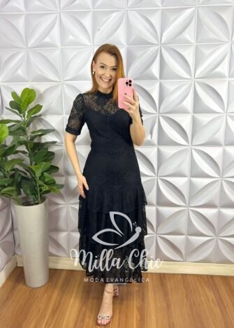 Vestido Renda Chantilly Gola Alta Com Babados Louise - Preto - Milla Chic