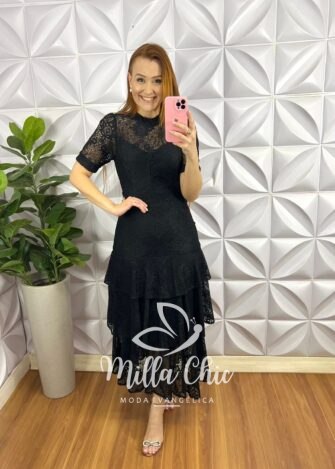Vestido Renda Chantilly Gola Alta Com Babados Louise - Preto - Milla Chic