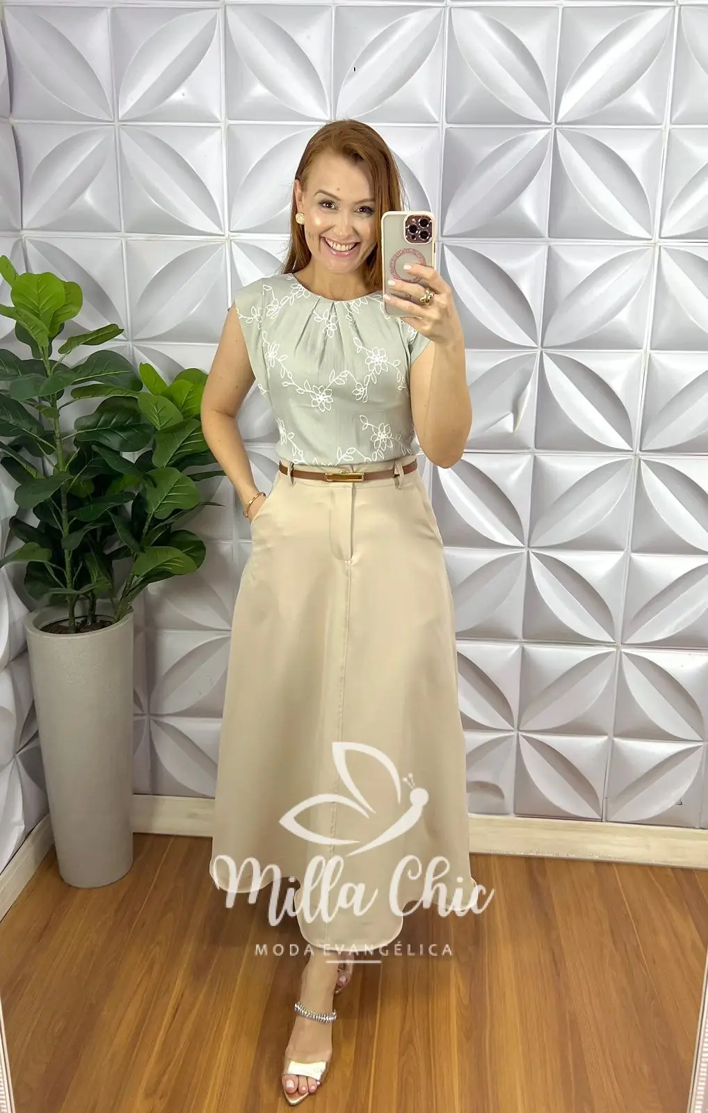 Blusa Cambraia de Linho Bordado Manga Muscle Elisangela – Cinza – Milla Chic Blusa Cambraia de Linho Bordado Manga Muscle Elisangela - Cinza - Milla Chic