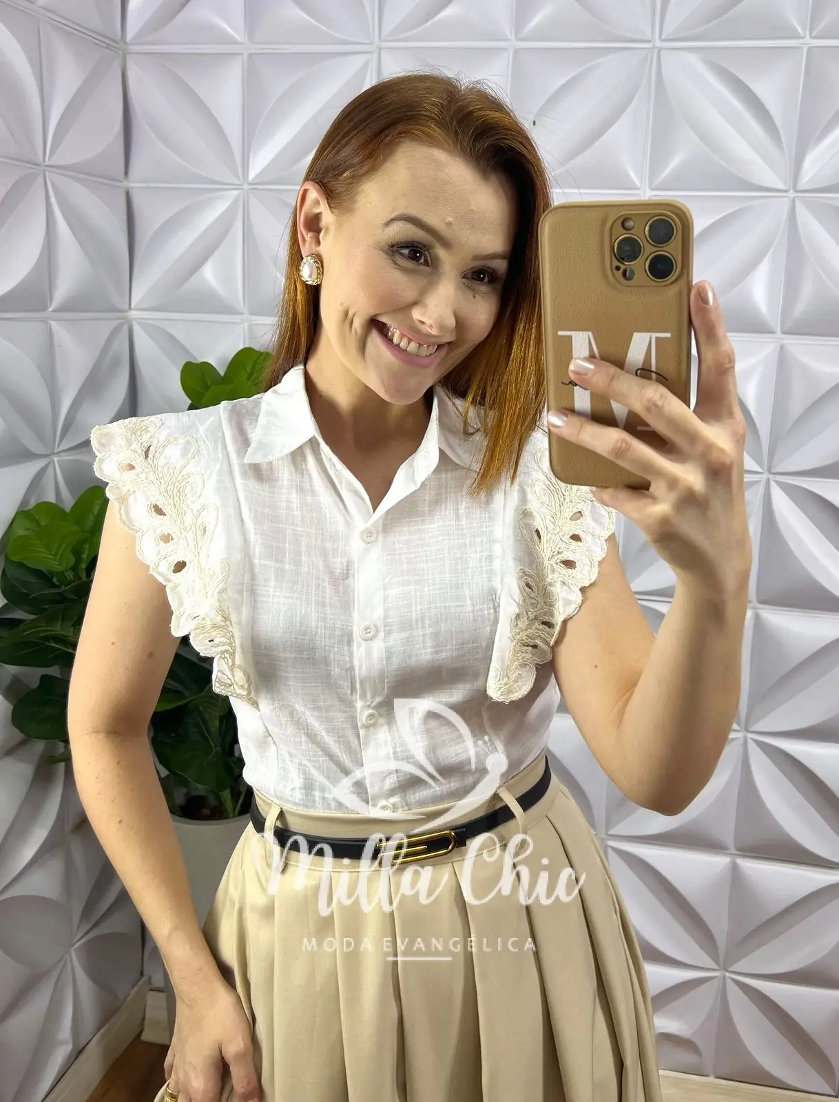 Camisa Cambraia de Algodão Manga Muscle Bordada Botoes De Massa Sandy – Branca – Milla Chic Camisa Cambraia de Algodão Manga Muscle Bordada Botoes De Massa Sandy - Branca - Milla Chic