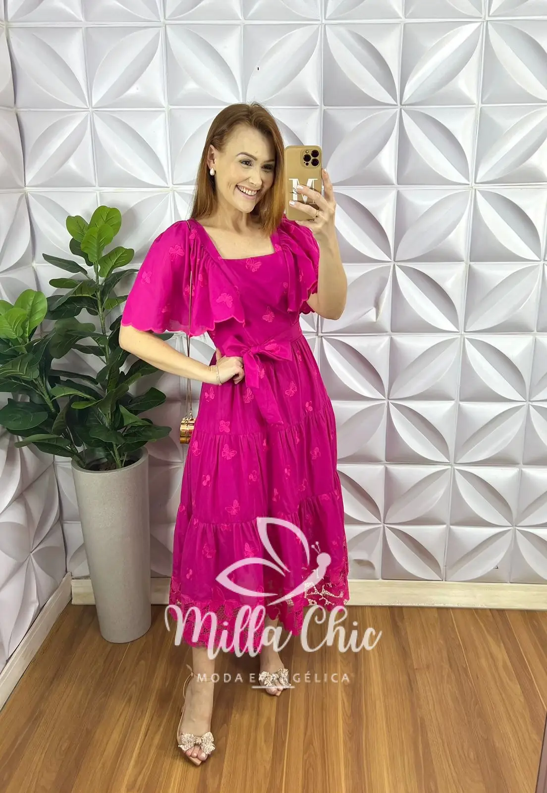Vestido Lesie Bordado Manga Raglan Com Lastex Nas Costas Super Midi Três Marias Samara – Pink – Milla Chic Vestido Lesie Bordado Manga Raglan Com Lastex Nas Costas Super Midi Três Marias Samara - Pink - Milla Chic