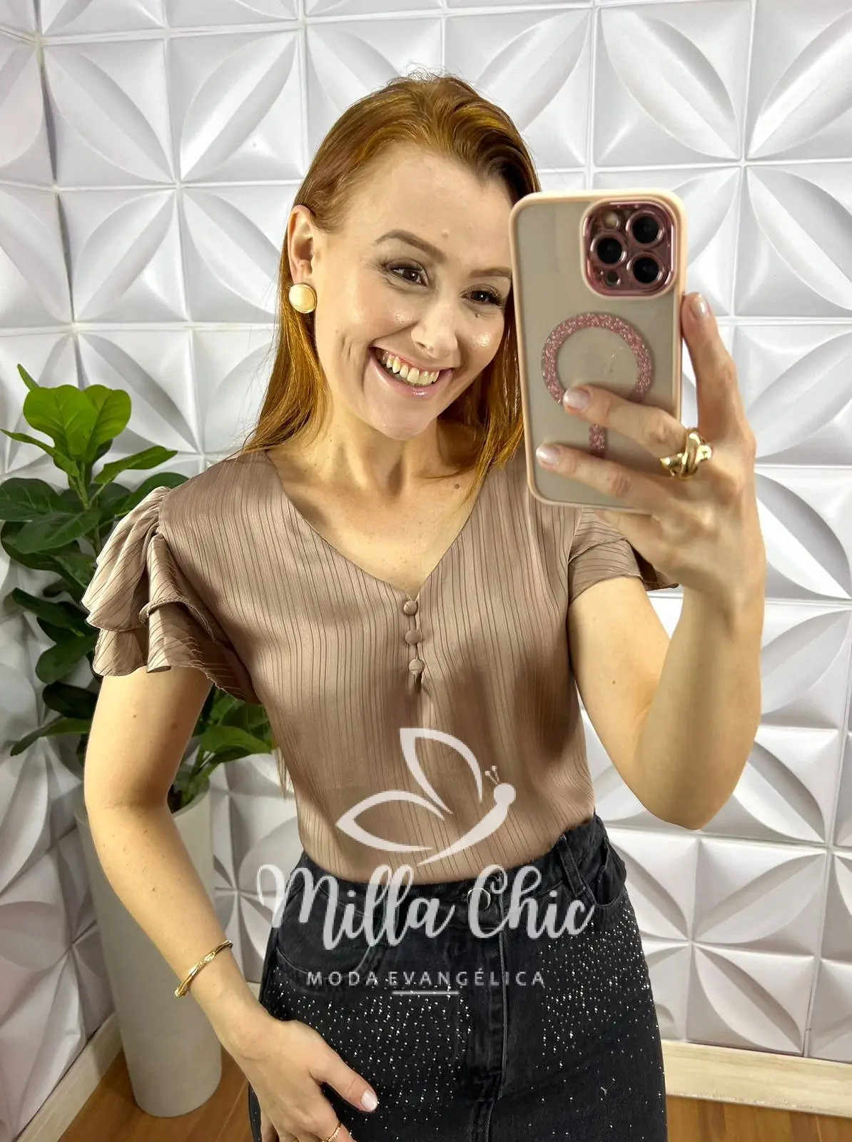 Blusa Cetim Manga Babadinho Com Botoes Encapados Iris – Marrom – Milla Chic Blusa Cetim Manga Babadinho Com Botoes Encapados Iris - Marrom - Milla Chic
