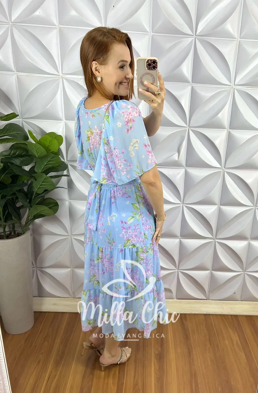 Vestido Chiffon Mídi Com Manga Raglan Estampado Liz – Azul Claro – Milla Chic Vestido Chiffon Mídi Com Manga Raglan Estampado Liz - Azul Claro - Milla Chic