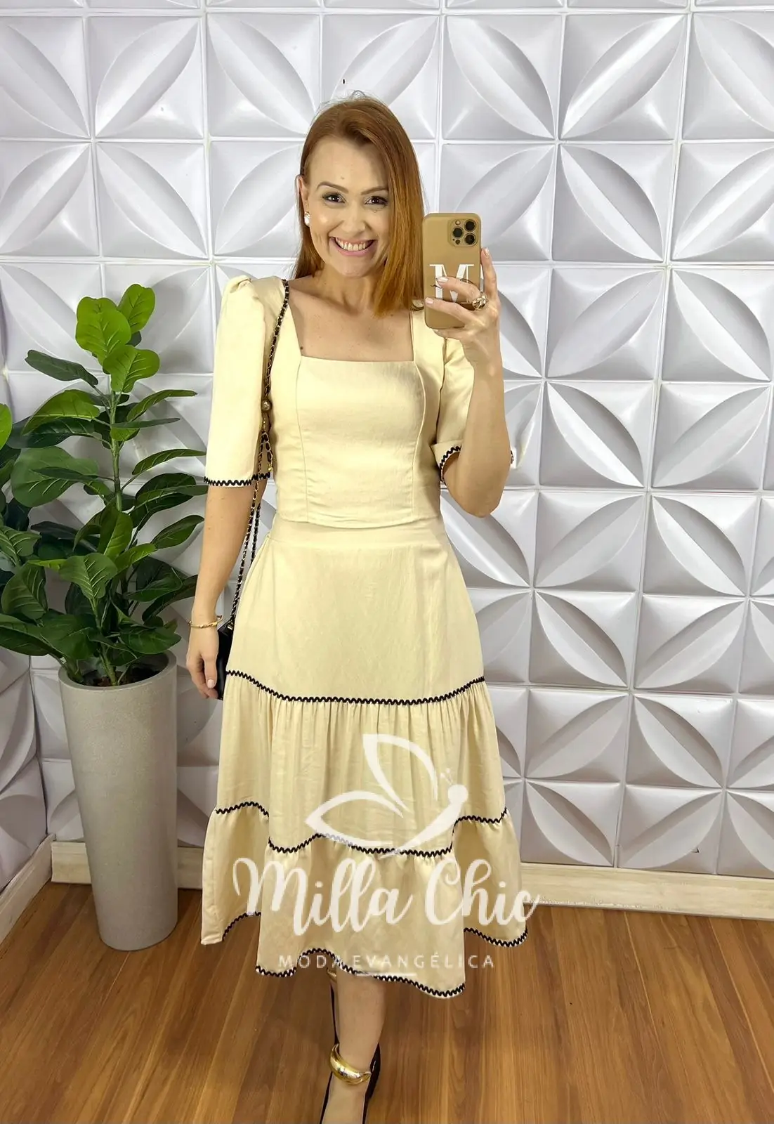 Conjunto Alfaiataria Marrant Manga 3/4 Com Detalhe De Viés Mídi Saia Três Marias Camille – Areia – Milla Chic Conjunto Alfaiataria Marrant Manga 3/4 Com Detalhe De Viés Mídi Saia Três Marias Camille - Areia - Milla Chic