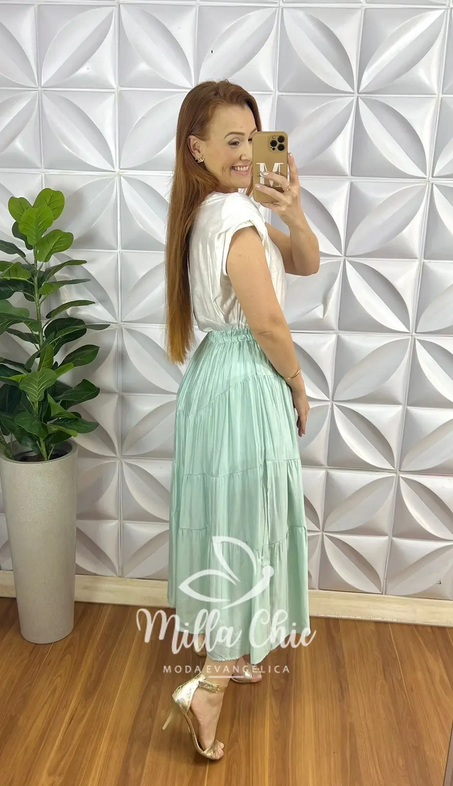 Saia Viscose Chatum Lastex Na Cintura Midi Com Marias Recorte Abaloado Penélope – Verde Agua – Milla Chic Saia Viscose Chatum Lastex Na Cintura Midi Com Marias Recorte Abaloado Penélope - Verde Agua - Milla Chic