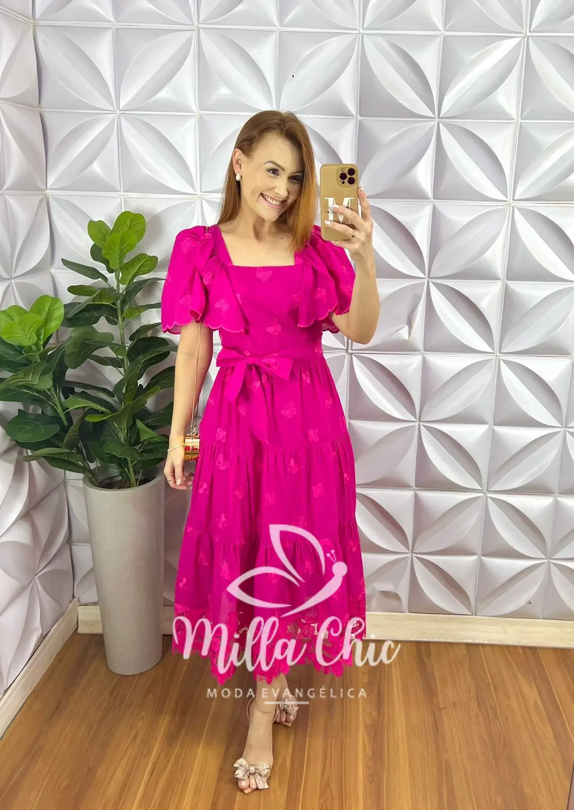 Vestido Lesie Bordado Manga Raglan Com Lastex Nas Costas Super Midi Três Marias Samara – Pink – Milla Chic Vestido Lesie Bordado Manga Raglan Com Lastex Nas Costas Super Midi Três Marias Samara - Pink - Milla Chic
