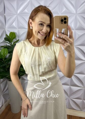 Blusa Cambraia de Linho Bordado Manga Muscle Elisangela - Manteiga - Milla Chic