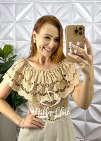 Blusa Lesie De Algodão Corpo de Lastex Babado No Decote Tereza - Areia - Milla Chic