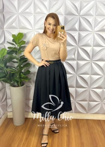 Saia Alfaiataria Com Pregas Estilo Colegial Zíper Nas Costa Cinto Fivela Dourada Alice - Preto - Milla Chic