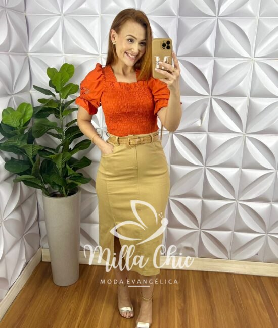 Saia Jeans Sarjada Midi Com Fenda Lateral Cinto com Detalhes Dourado Carla - Caqui - Milla Chic