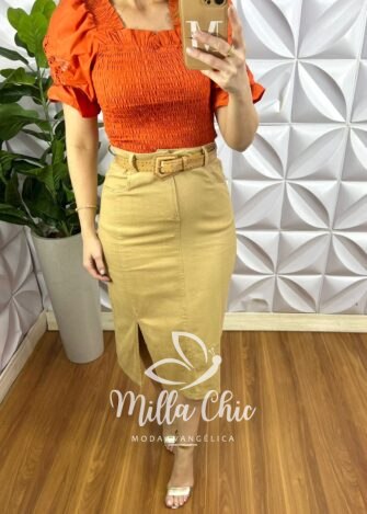 Saia Jeans Sarjada Midi Com Fenda Lateral Cinto com Detalhes Dourado Carla - Caqui - Milla Chic