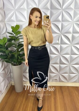 Saia Jeans Sarjada Midi Com Fenda Lateral Cinto com Detalhes Dourado Carla - Preta - Milla Chic