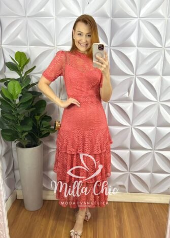 Vestido Renda Chantilly Gola Alta Com Babados Louise - Pêssego - Milla Chic