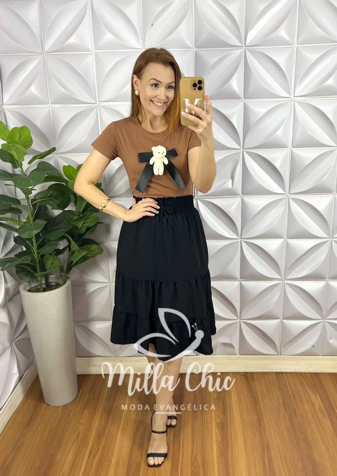 Blusa Tshirt Malha De Algodão Com Aplicação de Laço e Ursinho Úrsula – Marrom – Milla Chic Blusa Tshirt Malha De Algodão Com Aplicação de Laço e Ursinho Úrsula - Marrom - Milla Chic