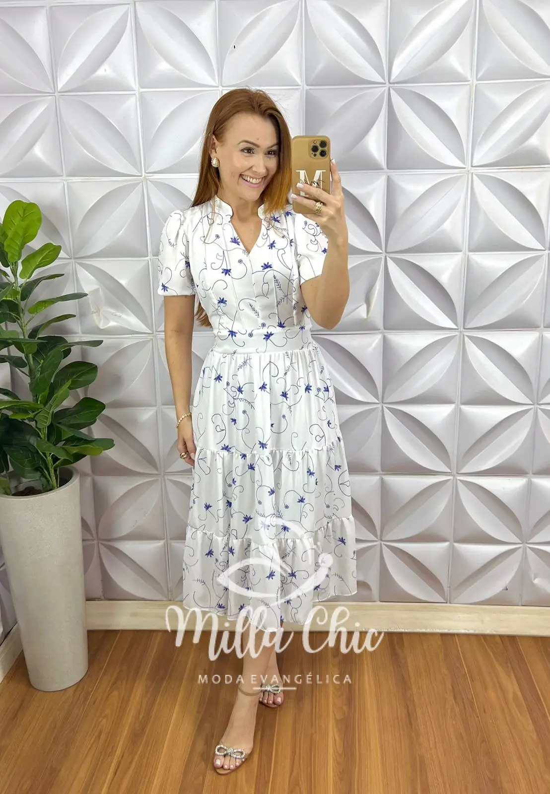 Vestido Chiffon Mídi Três Marias Manga Princesa Estampado Leticia – Branco – Milla Chic Vestido Chiffon Mídi Três Marias Manga Princesa Estampado Leticia - Branco - Milla Chic