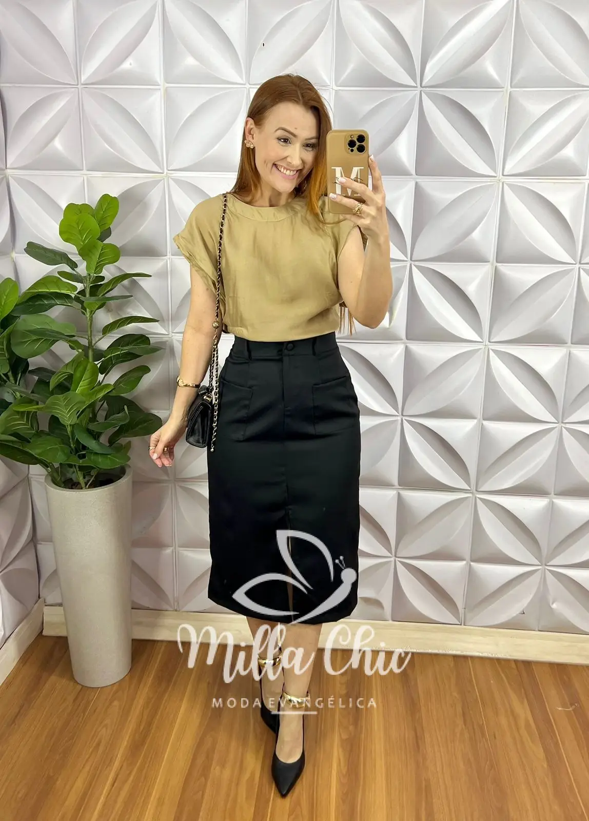 Saia Alfaiataria Mídi Reta Com Bolsos e Fenda Frontal Celina – Preta – Milla Chic Saia Alfaiataria Mídi Reta Com Bolsos e Fenda Frontal Celina - Preta - Milla Chic