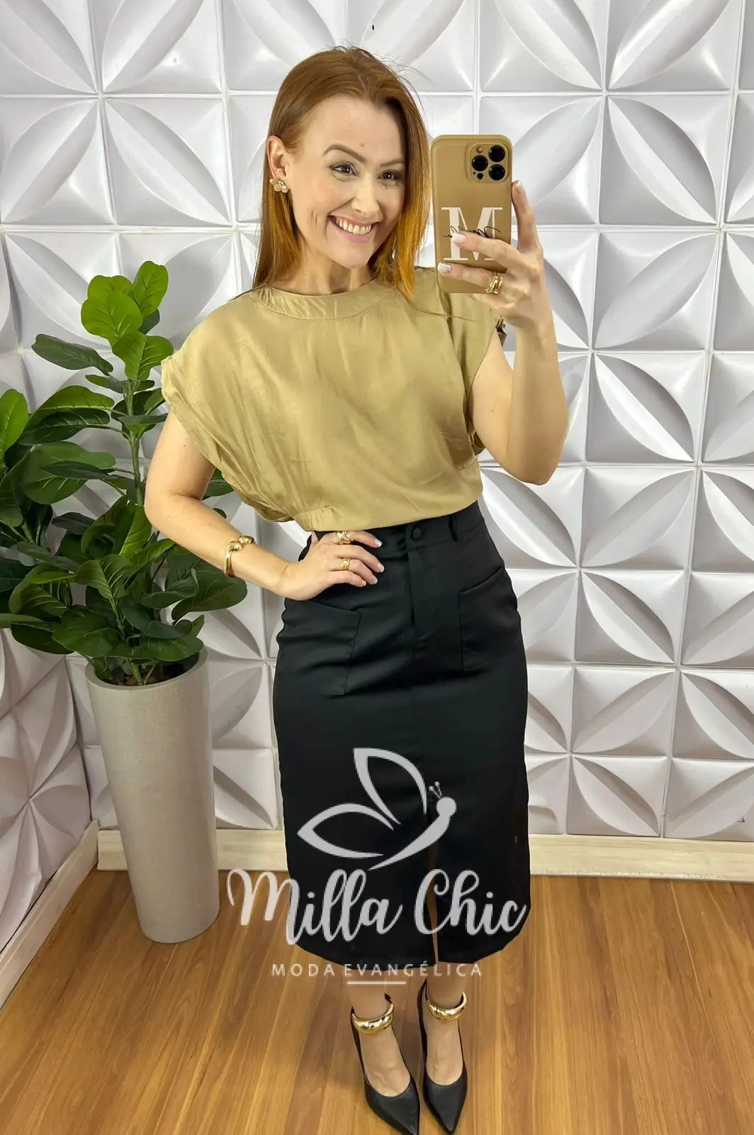 Saia Alfaiataria Mídi Reta Com Bolsos e Fenda Frontal Celina – Preta – Milla Chic Saia Alfaiataria Mídi Reta Com Bolsos e Fenda Frontal Celina - Preta - Milla Chic