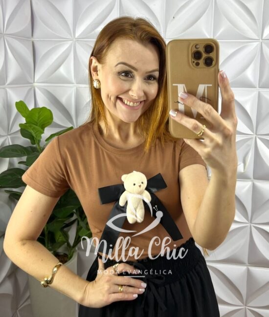 Blusa Tshirt Malha De Algodão Com Aplicação de Laço e Ursinho Úrsula - Marrom - Milla Chic