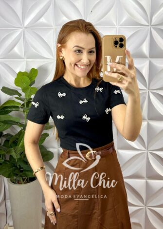 Milla Chic - millachic com br blusa tshirt malha de algodao com aplicacao de lacos de perola zilda cinza copia 1 Blusa Tshirt Malha De Algodão Com Aplicação de Laços de Perola Zilda - Preta - Milla Chic