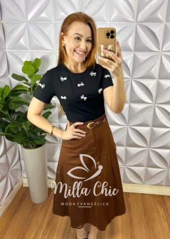 Milla Chic - millachic com br blusa tshirt malha de algodao com aplicacao de lacos de perola zilda cinza copia 4 Blusa Tshirt Malha De Algodão Com Aplicação de Laços de Perola Zilda - Preta - Milla Chic