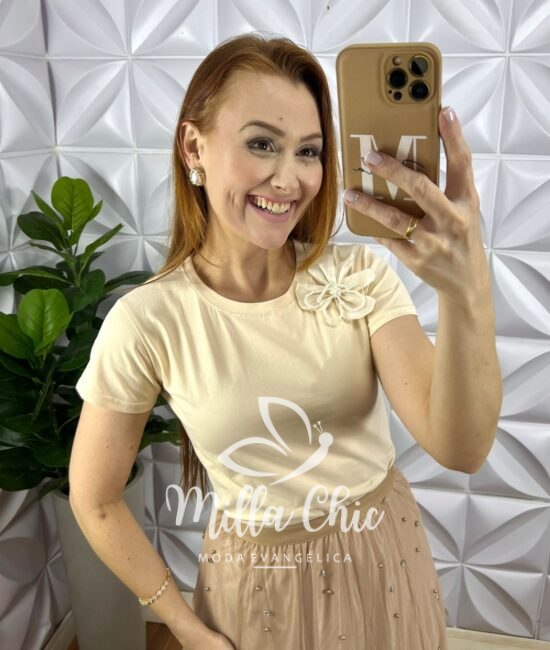 Saia Tule Longa Com Aplicação de Strass Toda Forrada Com Elástico Na Cintura Clara - Areia - Milla Chic