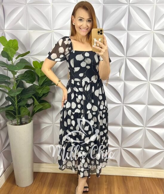Vestido Tule Mídi Com Lastex Nas Costas Estampado Margarida - Preto - Milla Chic