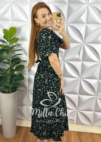 Vestido Viscolinho Bolsos Laterais Cinto Faixa Mídi Evase Lastex Nas Costas Tatiane - Preto - Milla Chic
