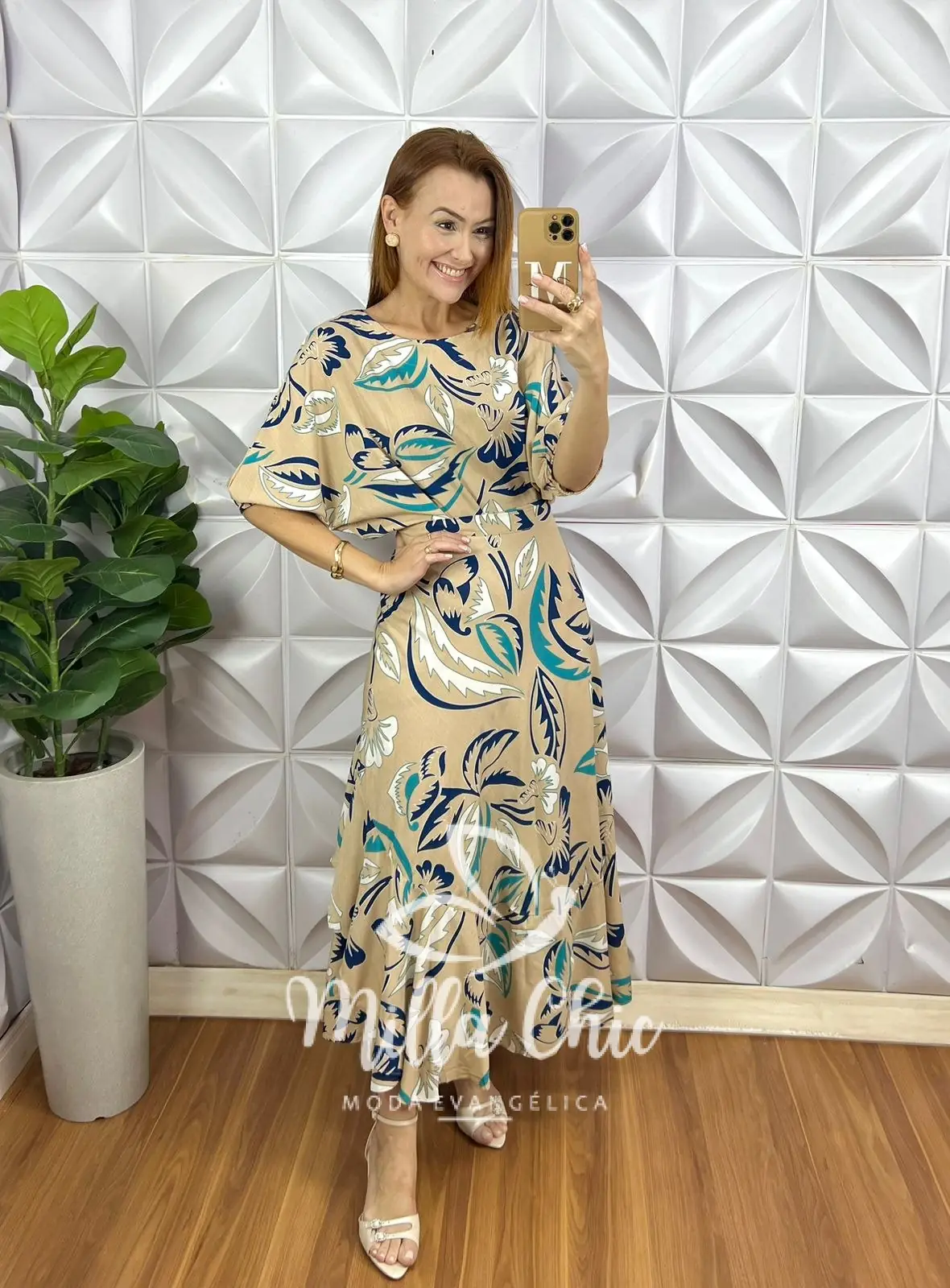 Conjunto Riviera Blusa Com Elastico E Saia Envelope Com Detalhes Na Lateral – Bege Estampado – Milla Chic Conjunto Riviera Blusa Com Elastico E Saia Envelope Com Detalhes Na Lateral - Bege Estampado - Milla Chic