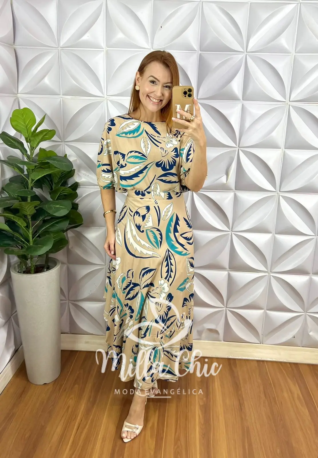 Conjunto Riviera Blusa Com Elastico E Saia Envelope Com Detalhes Na Lateral – Bege Estampado – Milla Chic Conjunto Riviera Blusa Com Elastico E Saia Envelope Com Detalhes Na Lateral - Bege Estampado - Milla Chic