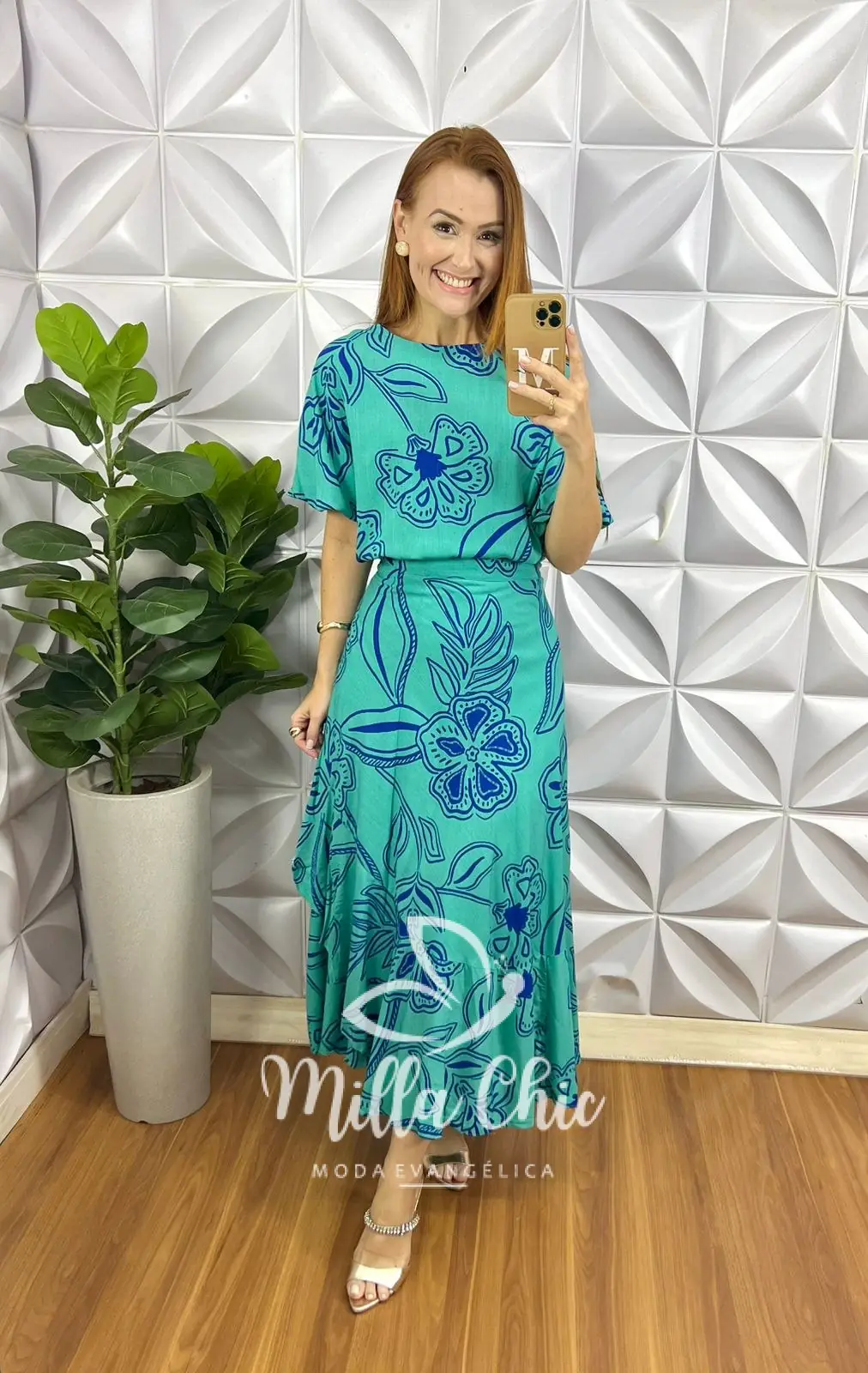 Conjunto Riviera Blusa Com Elástico E Saia Envelope Com Detalhes Na Lateral – Azul Estampado – Milla Chic Conjunto Riviera Blusa Com Elástico E Saia Envelope Com Detalhes Na Lateral - Azul Estampado - Milla Chic