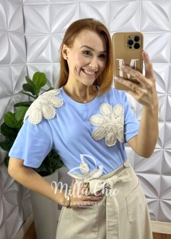 Blusa Com Aplicação Crochê Azul - Milla Chic