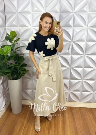 Blusa Com Aplicação Crochê Preta - Milla Chic
