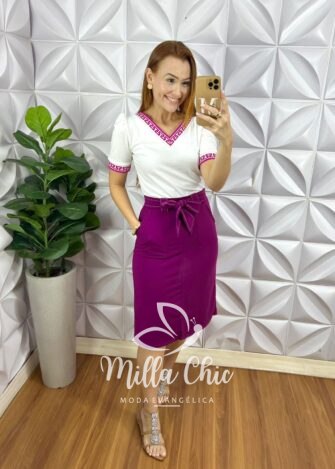 Conjunto Bahamas Saia Reta Com Detalhes De Preposto Blusa De Punho Na Gola E Manga - Branco Com Roxo - Milla Chic