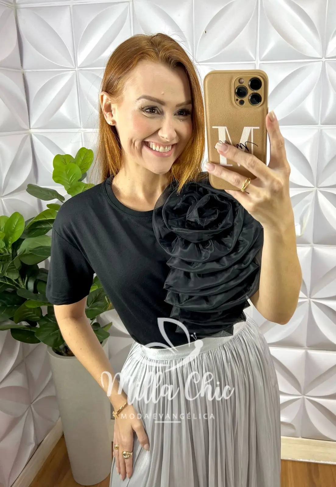 Blusa Califórnia Flor – Preta – Milla Chic Blusa Califórnia Flor - Preta - Milla Chic