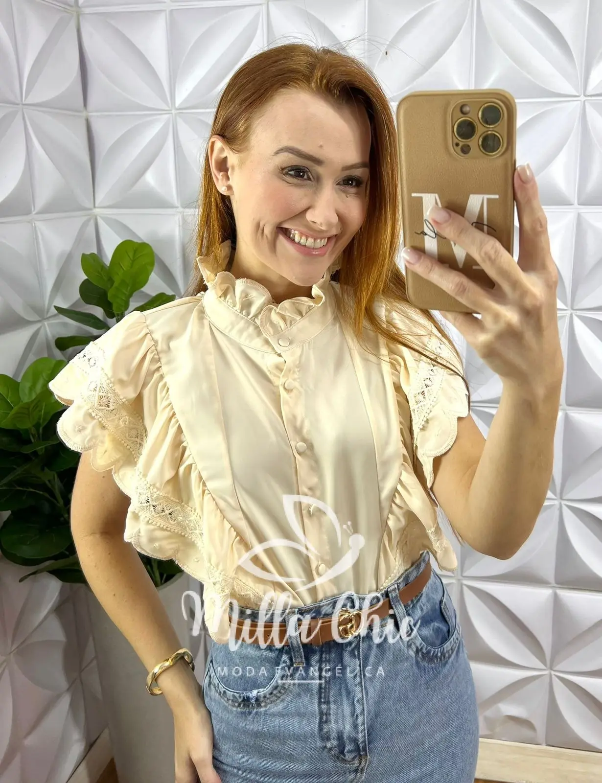 Camisa Genébra Em Crepe Acetinado – Areia – Milla Chic Camisa Genébra Em Crepe Acetinado - Areia - Milla Chic