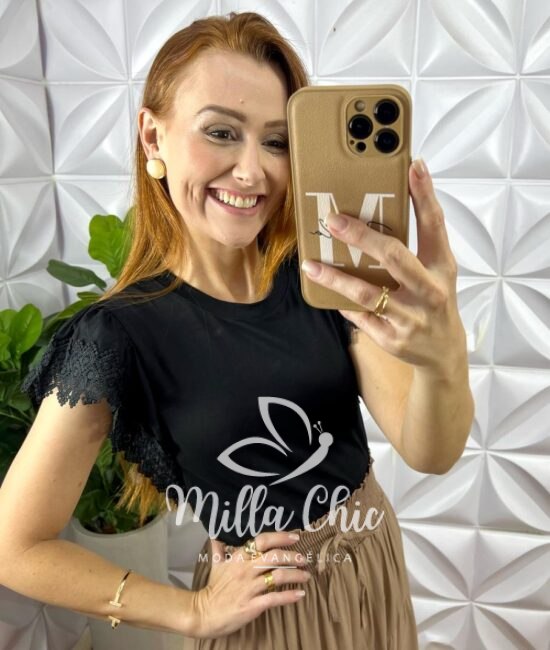 Blusa Athenas Em Malha Com Manga Guipper - Preta - Milla Chic