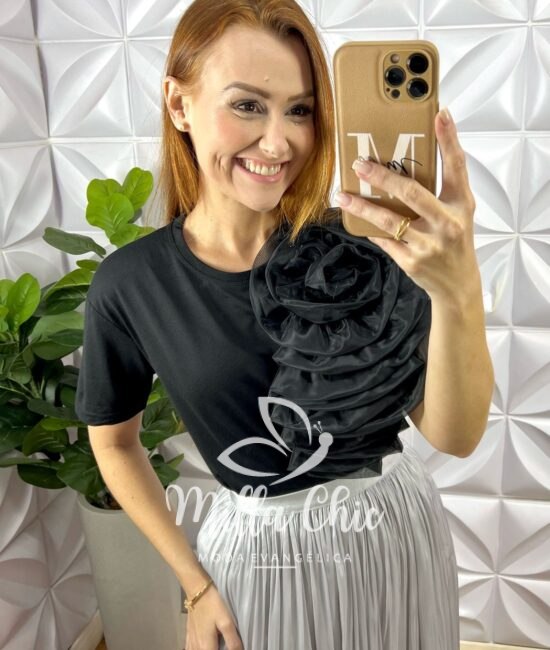 Blusa Califórnia Flor - Preta - Milla Chic