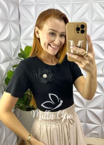 Blusa Camélia Com Flor Malha Algodão - Preta - Milla Chic