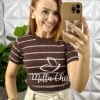 Blusa Canelada Básica Chic Listras - Marrom - Milla Chic