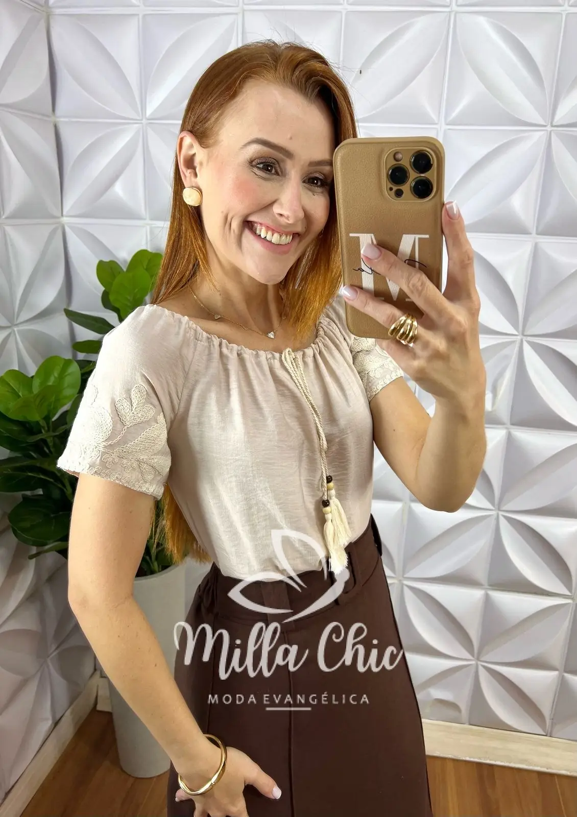 Blusa Zoe Bordada – Areia – Milla Chic Blusa Zoe Bordada - Areia - Milla Chic