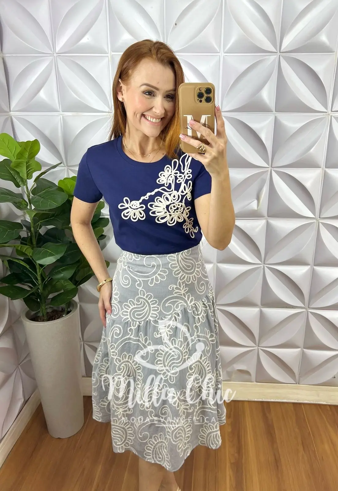 Saia Argélia Em Bordado Bordone – Cinza – Milla Chic Saia Argélia Em Bordado Bordone - Cinza - Milla Chic