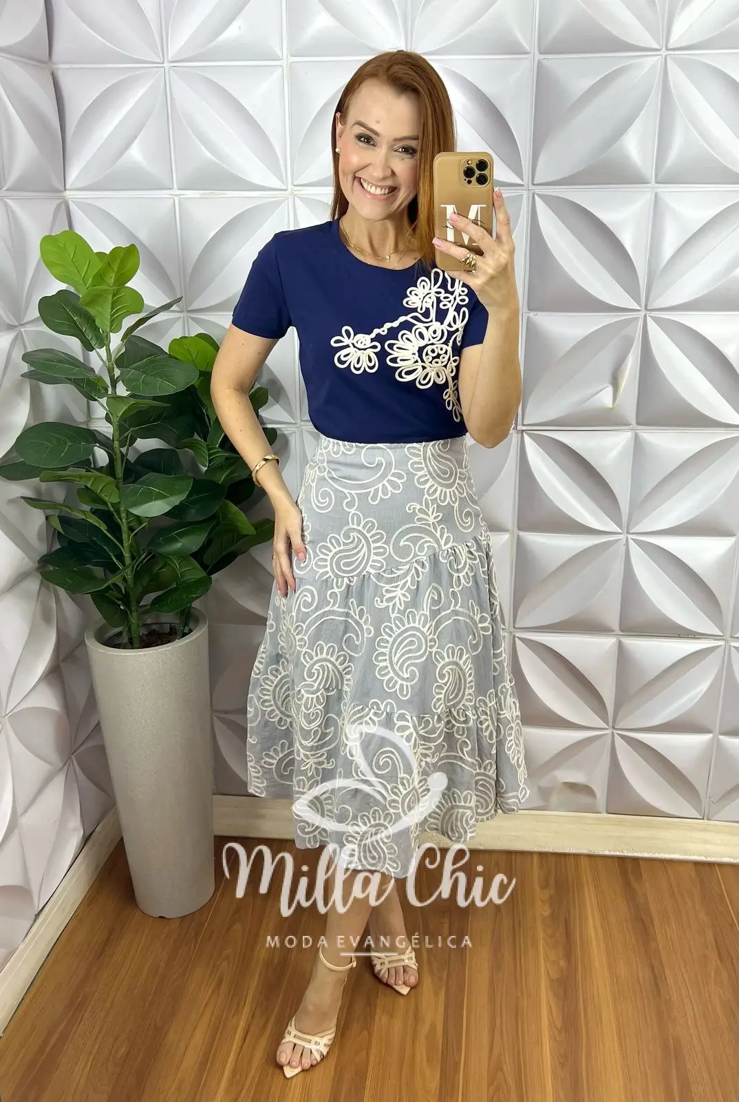 Saia Argélia Em Bordado Bordone – Cinza – Milla Chic Saia Argélia Em Bordado Bordone - Cinza - Milla Chic